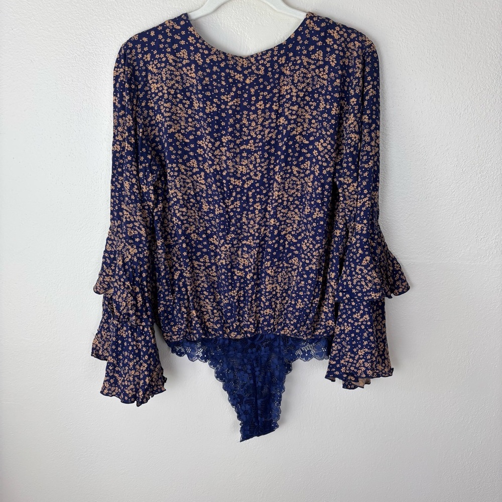 Free People Intimately Ditsy Floral Bodysuit Blouse Ruffle Sleeve Blue Size L - Picture 5 of 8